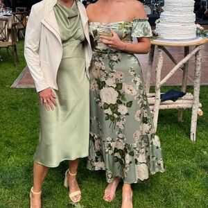 REFORMATION green floral dress - size 4